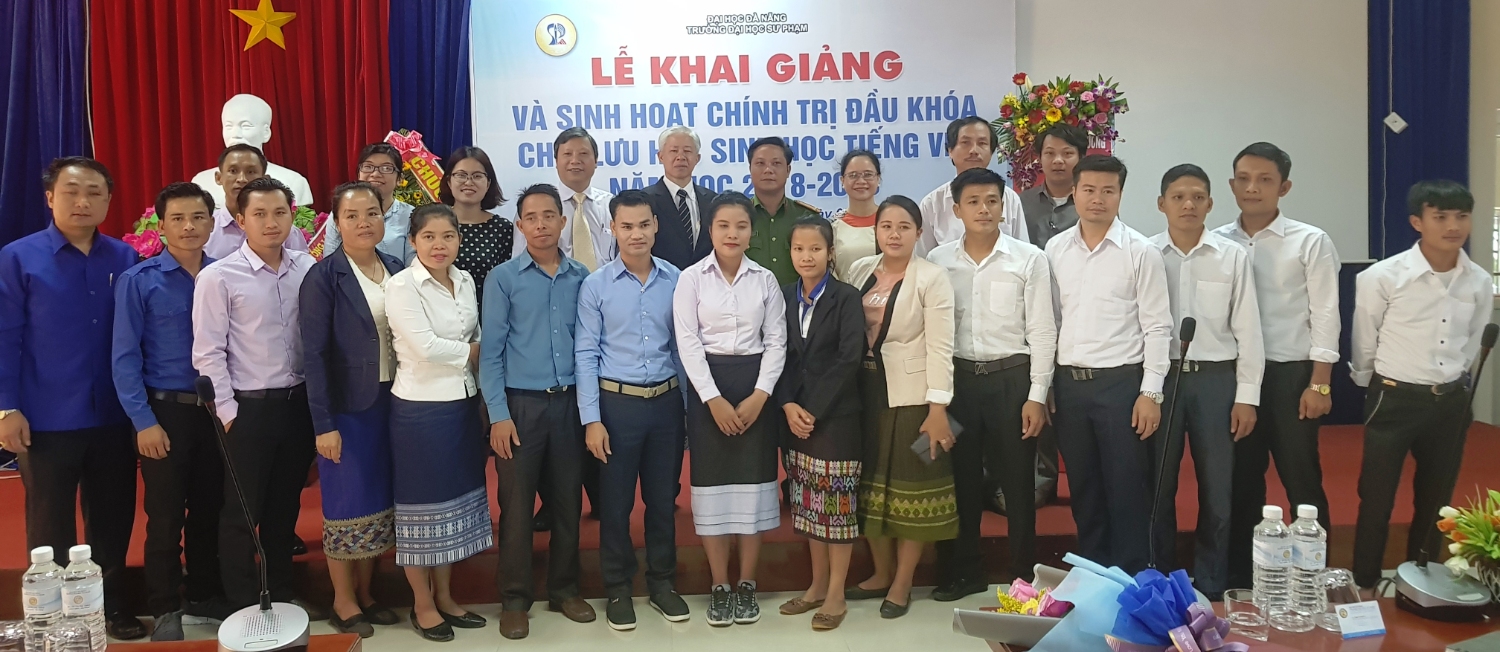 Lễ khai giảng và sinh hoạt chính trị cho lưu học sinh học Tiếng Việt năm học 2018-2019
